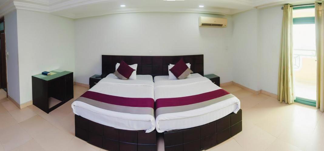 Korkdam Hotel Taifa Exteriér fotografie